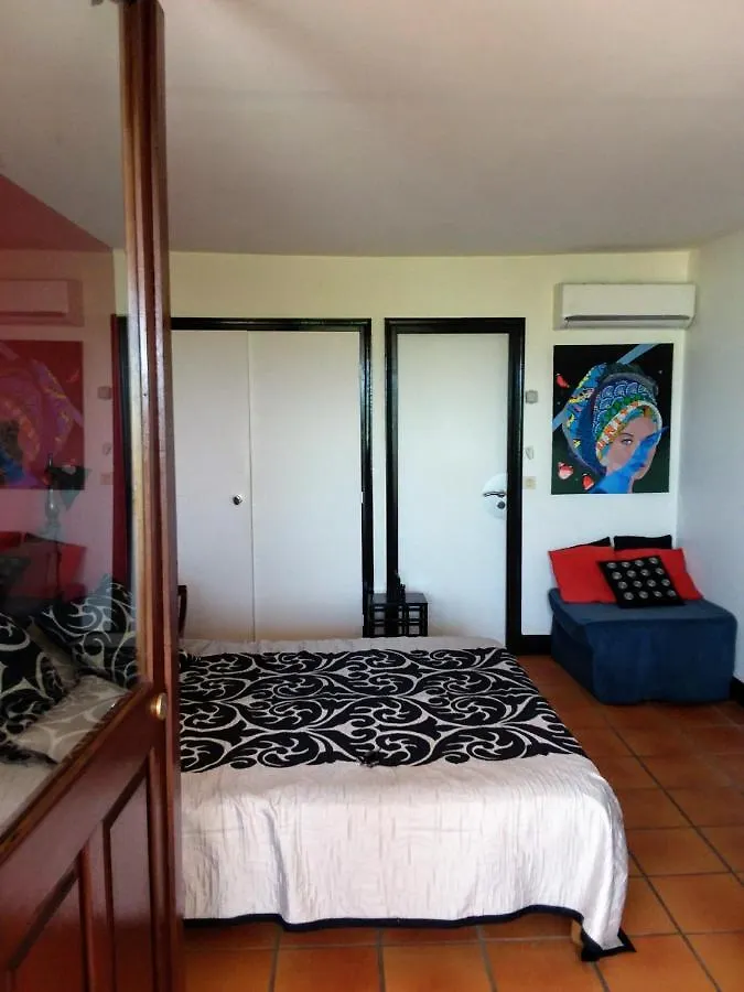 Apartment Studio Vue Mer Haut De Villa Anse Des Rochers Saint-Francois